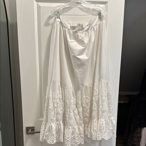 Elegant White Embroidered Skirt